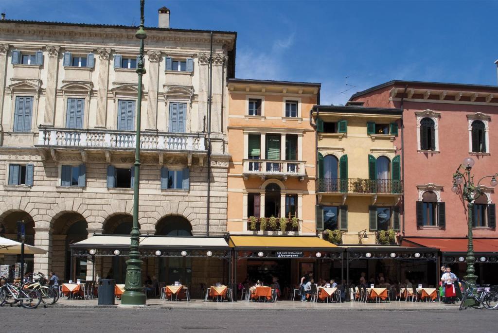 City Centre Rooms And Apartments Verona Exterior photo